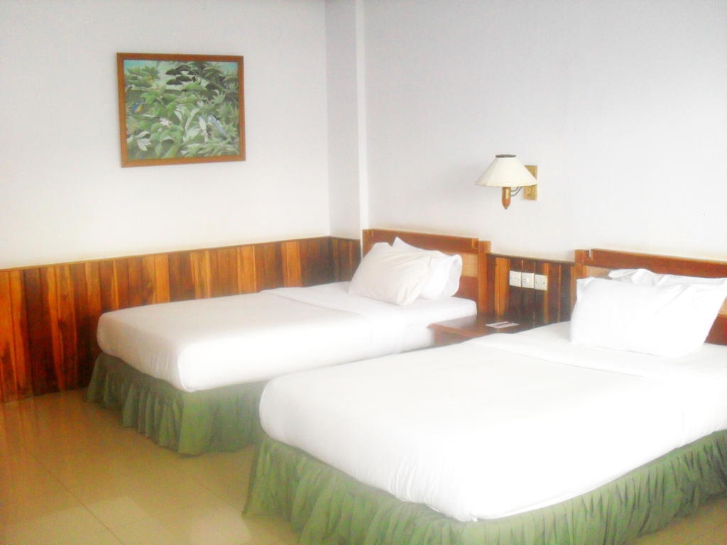 Sunrise Hotel Beach Pangandaran Bilik gambar